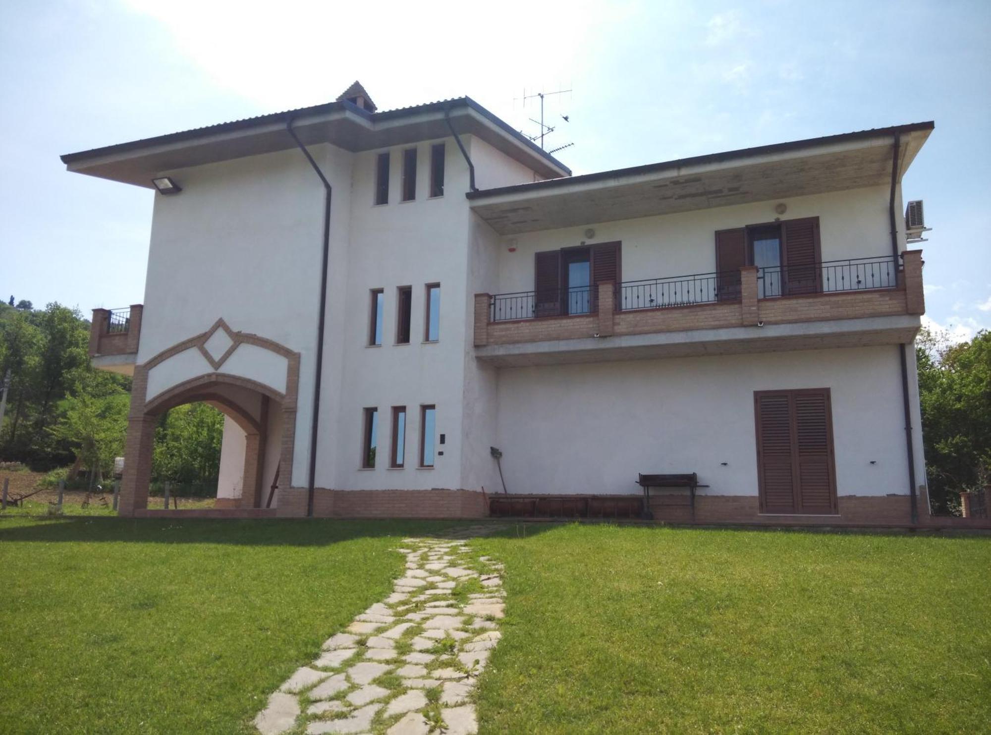 לינה וארוחת בוקר Penna Sant'Andrea Agriturismo Za Beata מראה חיצוני תמונה